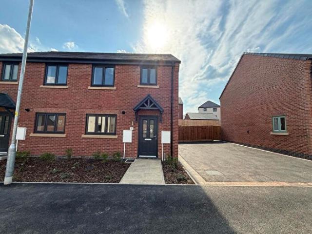 3 Bedroom House To Rent In Canons Close, NN17