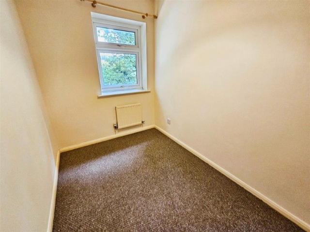 3 Bedroom House to Rent in Carsington Close, Kettering, Northants, NN16
