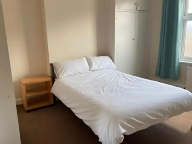 3 Bedroom House To Rent In City Road Copy, Dunkirk, East Midlands, NG7
