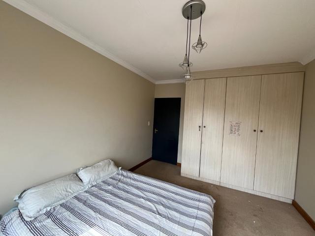 3 Bedroom House To Rent in Constantia Park