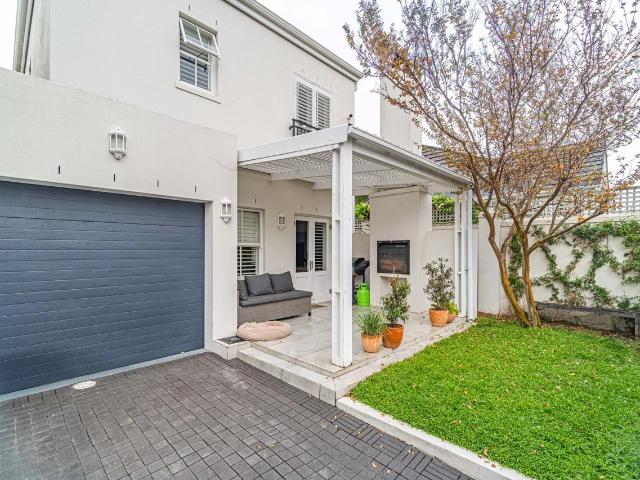 3 Bedroom house to rent in Claremont, Cape Town