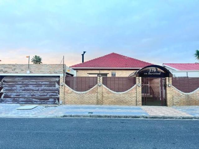 3 Bedroom house to rent in Crawford, Cape Town