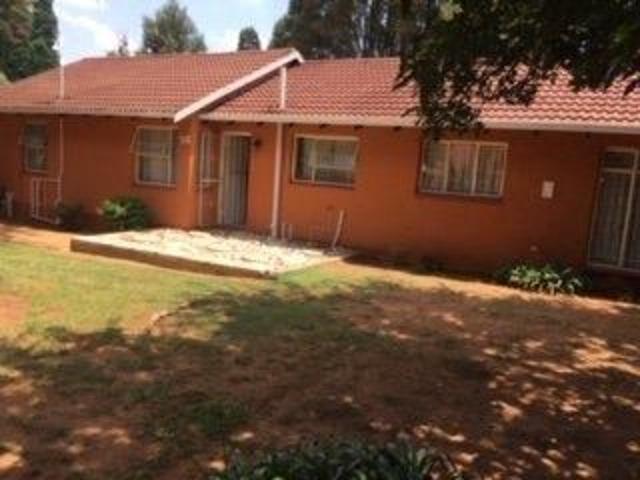 3 Bedroom House to Rent in Crystal Park