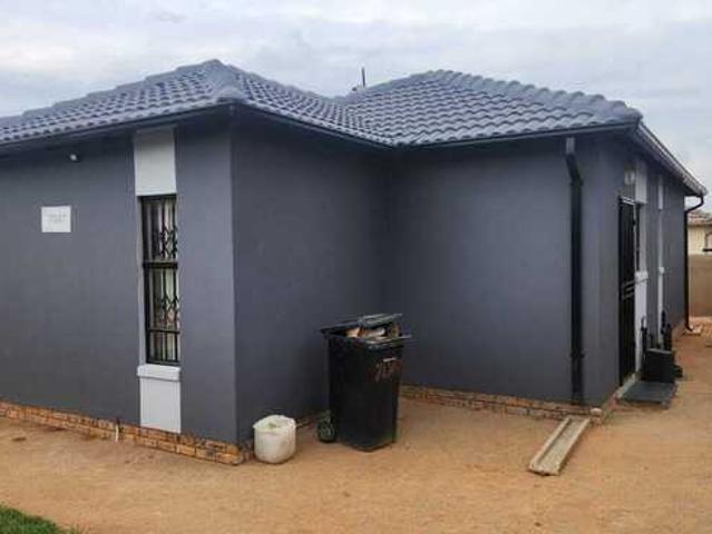 3 Bedroom House to Rent in Crystal Park