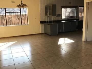 3 Bedroom House to Rent in Diepkloof