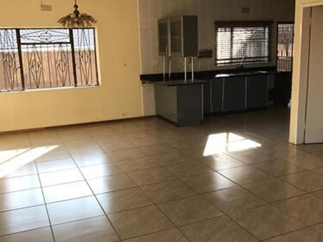 3 Bedroom House to Rent in Diepkloof