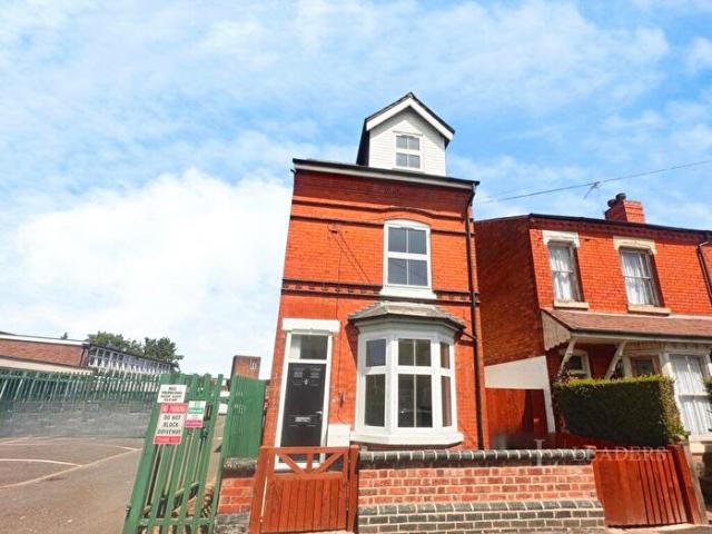 3 Bedroom House To Rent In Drayton Road, Birmingham, B14