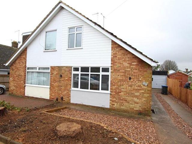 3 Bedroom House To Rent In Druids Way, Northampton, NN3