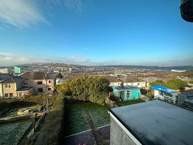 3 Bedroom House To Rent In Elmhurst Crescent, St. Thomas, SA1