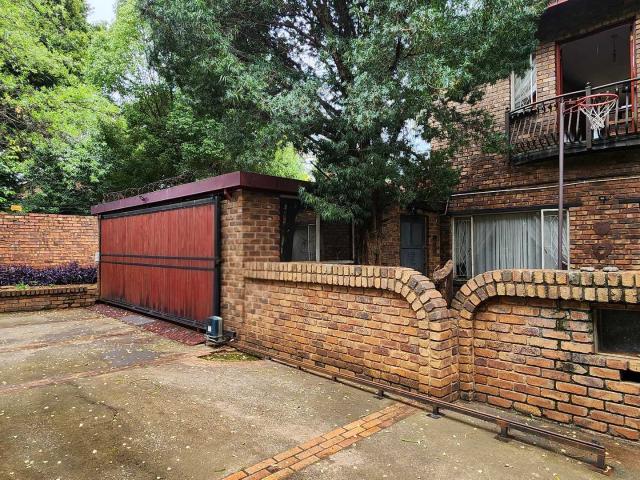 3 Bedroom House To Rent in Eldoraigne