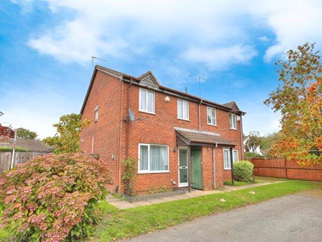 3 Bedroom House To Rent In Elton Close, Northampton, NN3