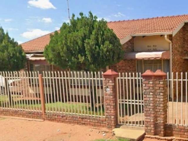 3 Bedroom House to Rent in Galeshewe