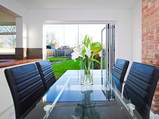 3 Bedroom House To Rent In Haddon Cresent, Beeston, NG9