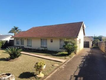 3 Bedroom House to Rent in Hayfields