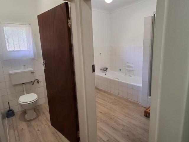 3 Bedroom House To Rent in Hazelwood