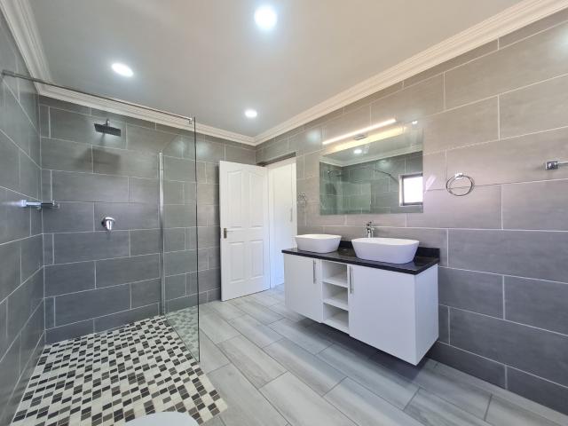3 Bedroom House To Rent in Heidelberg Central