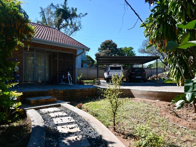 3 Bedroom House To Rent in Hoedspruit