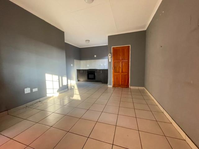 3 Bedroom House To Rent in Hlalamnandi