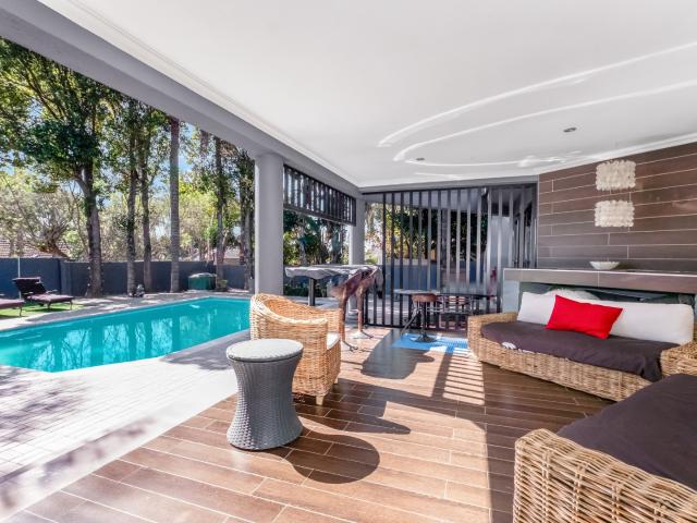 3 Bedroom House To Rent in Hurlingham Manor