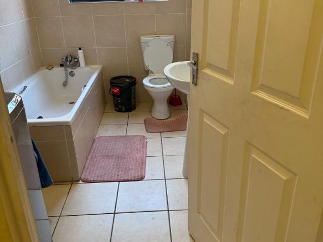 3 Bedroom House To Rent in Jackaroo Park