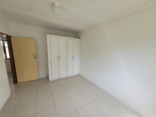 3 Bedroom House To Rent in Kharwastan