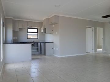 3 Bedroom House To Rent in Kidds Beach