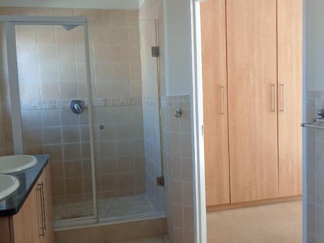3 Bedroom House To Rent in Kyalami Glen Estate