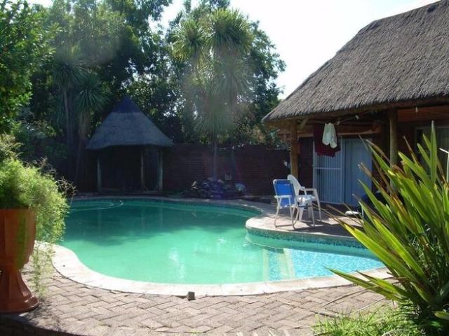 3 Bedroom House to Rent in Langenhovenpark