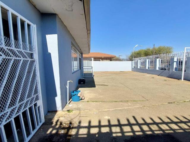 3 Bedroom house to rent in Lenasia Ext 1, Johannesburg