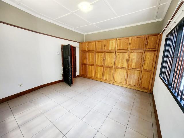 3 Bedroom House To Rent in Lisdogan Park