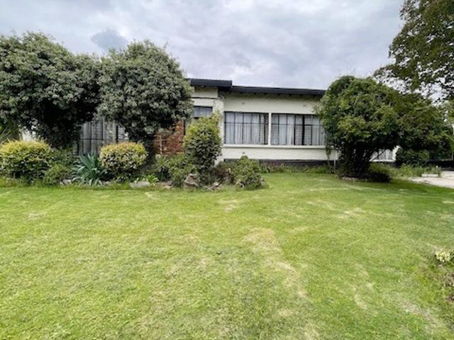 3 Bedroom House To Rent in Lombardy East