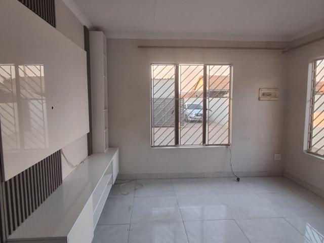 3 Bedroom House To Rent in Mamelodi
