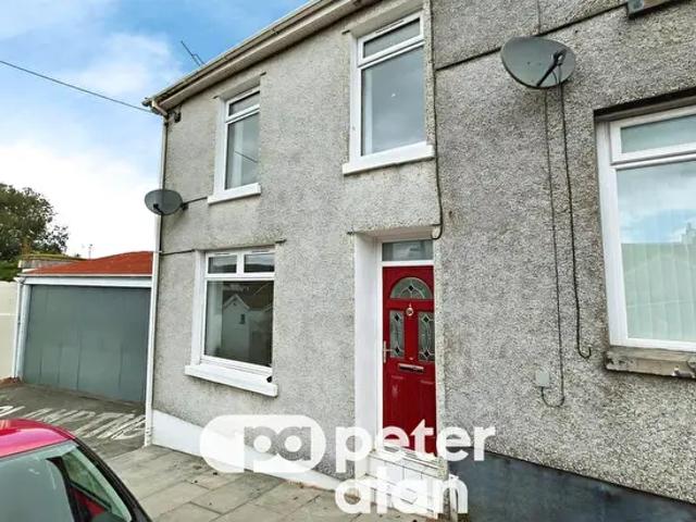 3 Bedroom House To Rent In Milton Place, Merthyr Tydfil, CF47