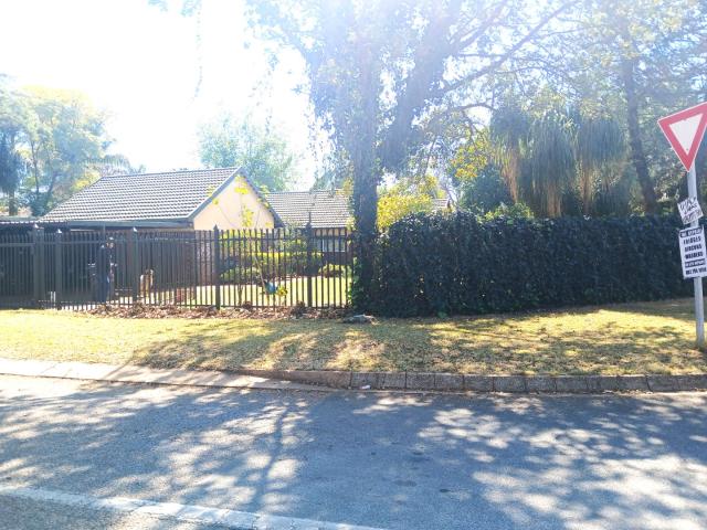 3 Bedroom House To Rent in Montana
