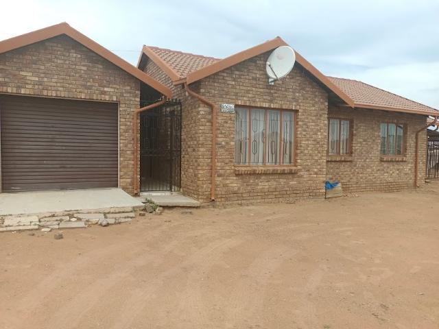 3 Bedroom House To Rent in Morula View