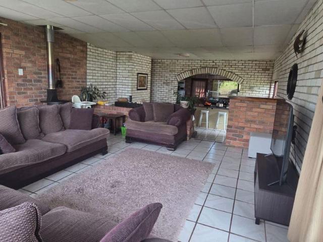 3 Bedroom house rented in Mount Pleasant, Port Elizabeth