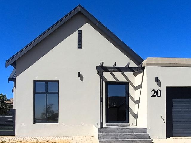 3 Bedroom House To Rent in Mount Royal Golf Estate
