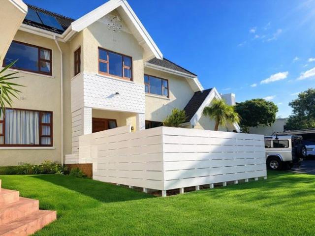 3 Bedroom House to Rent in Nahoon Beach