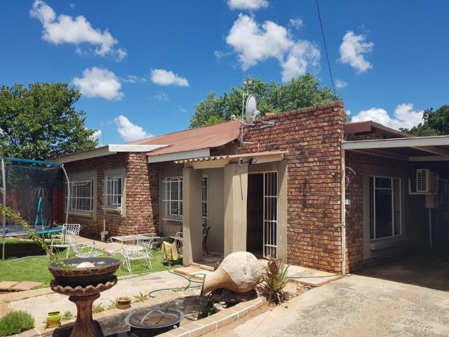 3 Bedroom House to Rent in New Park