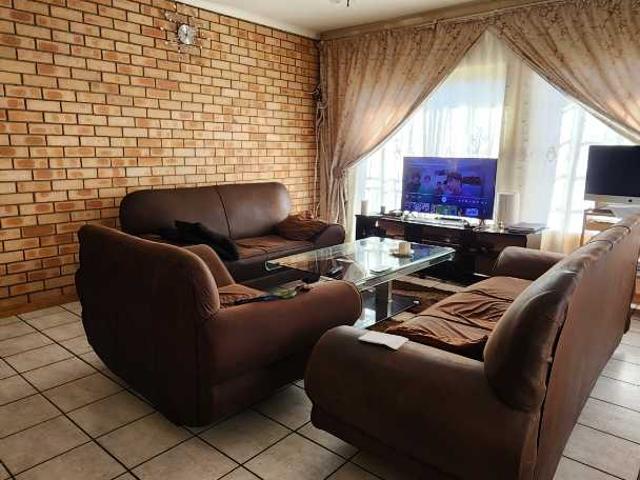 3 Bedroom House To Rent in Ninapark