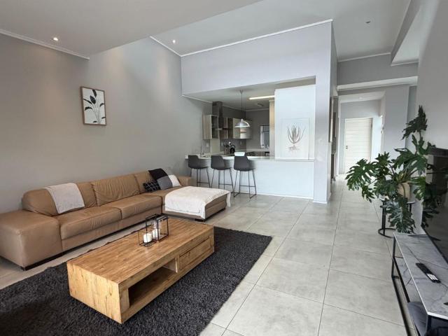 3 Bedroom house to rent in Oaklands, Johannesburg