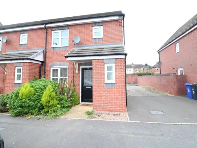 3 Bedroom House To Rent In Panama Road, Burton Upon Trent, DE13
