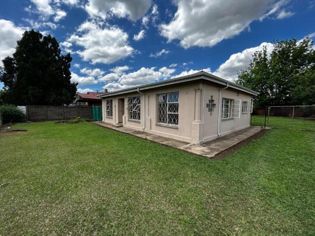 3 Bedroom House to Rent in Paradise