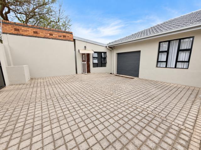3 Bedroom House To Rent in Parkwood