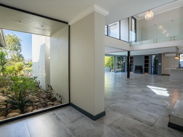 3 Bedroom House To Rent in Pearl Valley at Val de Vie
