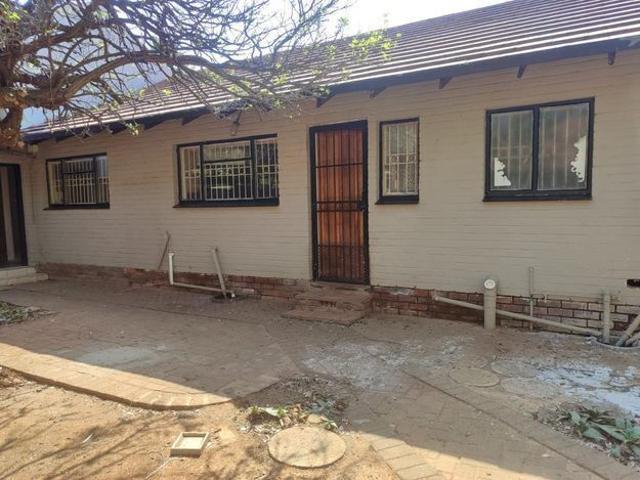 3 Bedroom house to rent in Pellissier, Bloemfontein