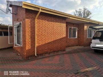 3 Bedroom House to Rent in Pimville