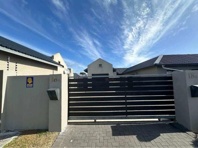 3 Bedroom House to Rent in Pinelands