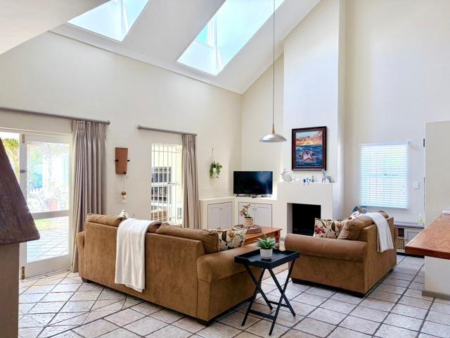 3 Bedroom House To Rent in Piesang Valley