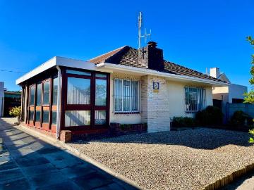 3 Bedroom house to rent in Plumstead, Cape Town